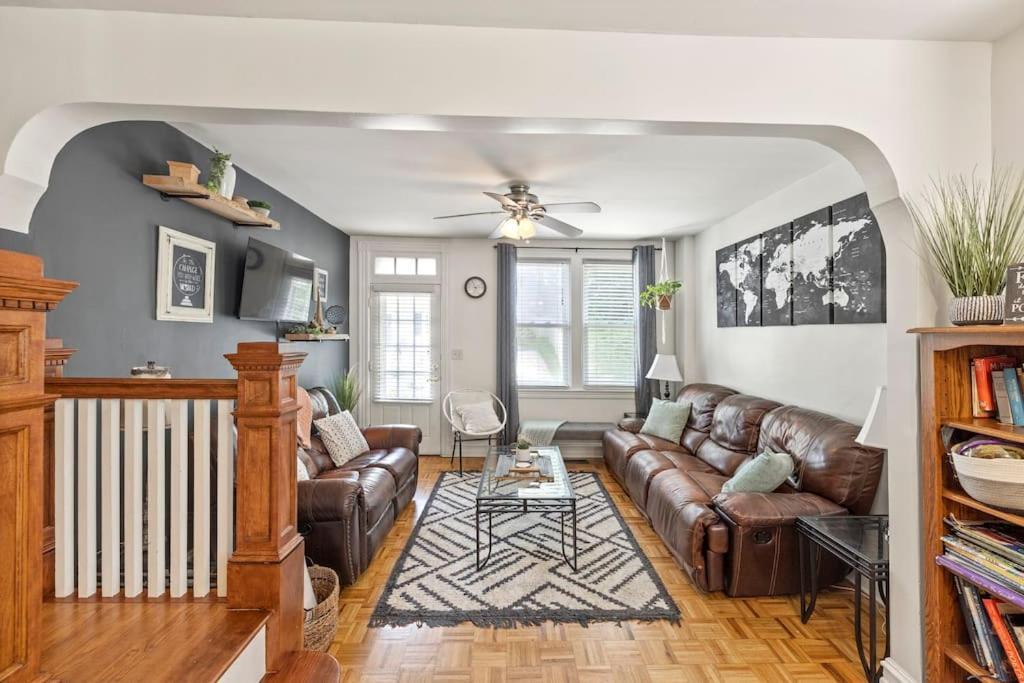 Rare City Home W/ Backyard Fire-Pit & Hottub Lancaster Bagian luar foto